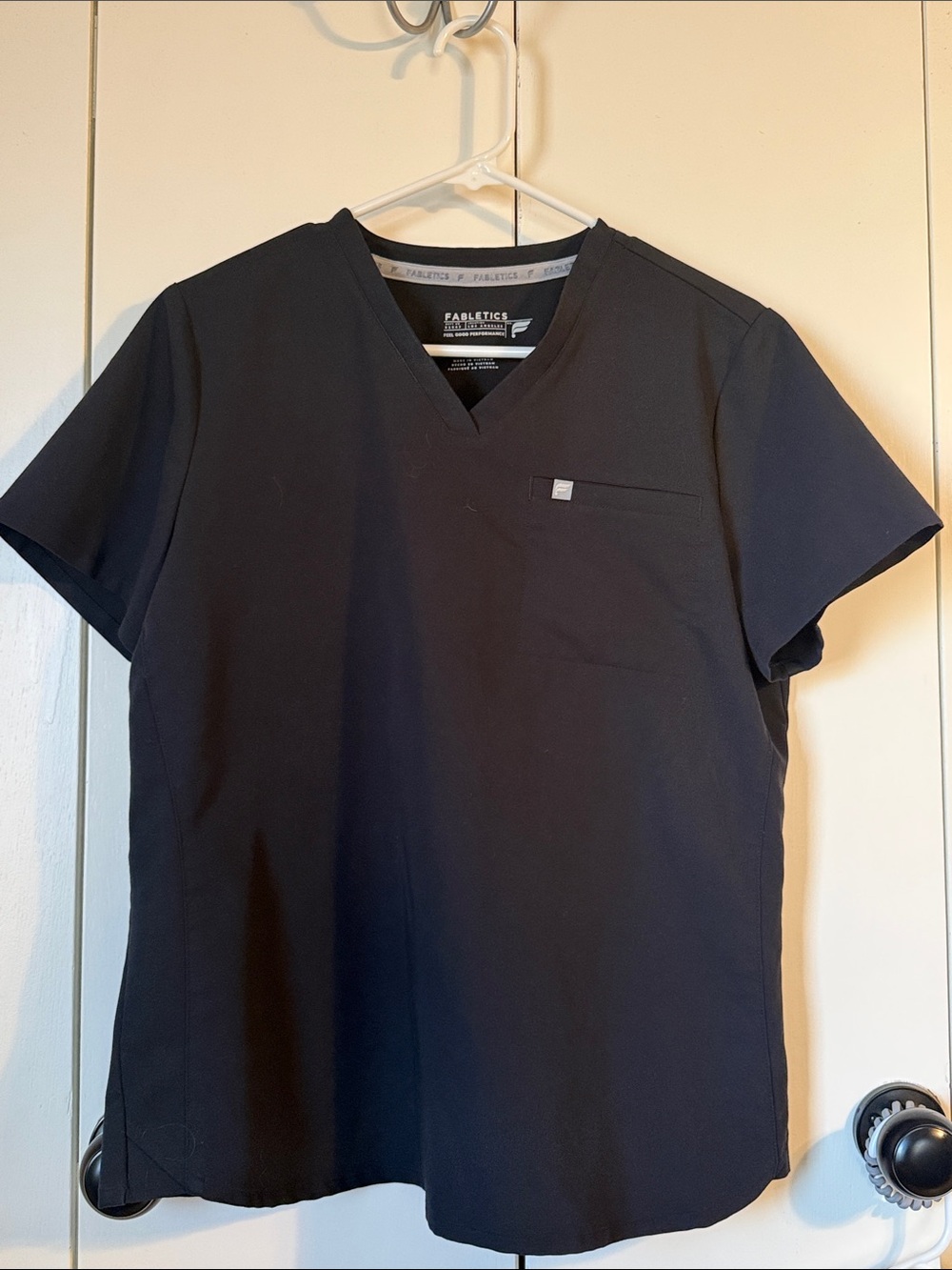Fabletics Black V‑Neck Scrub Shirt